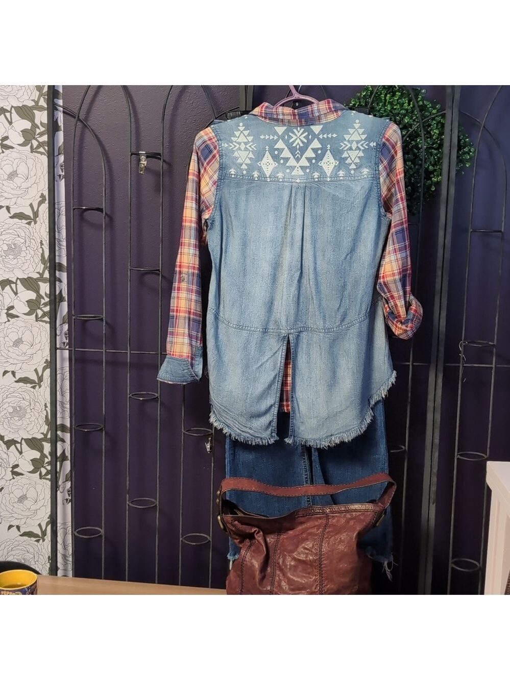 Miss Me Mixed Media Denim Embroidered Top - Picture 4 of 9